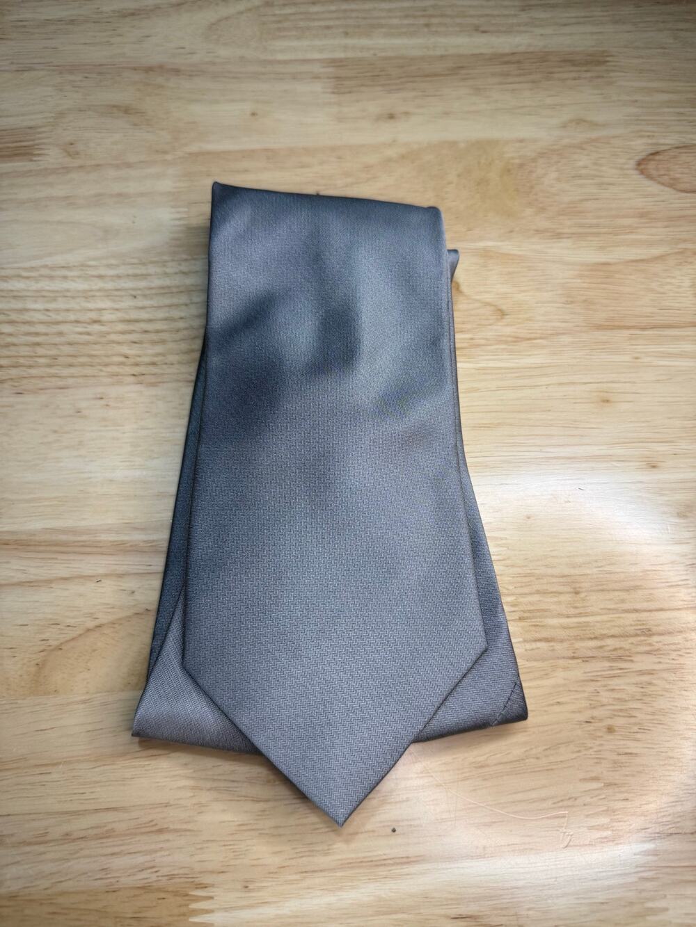 Calvin Klein Men Solid Casual Gray Slim Neck Tie Suit Dress Necktie 60X3.25